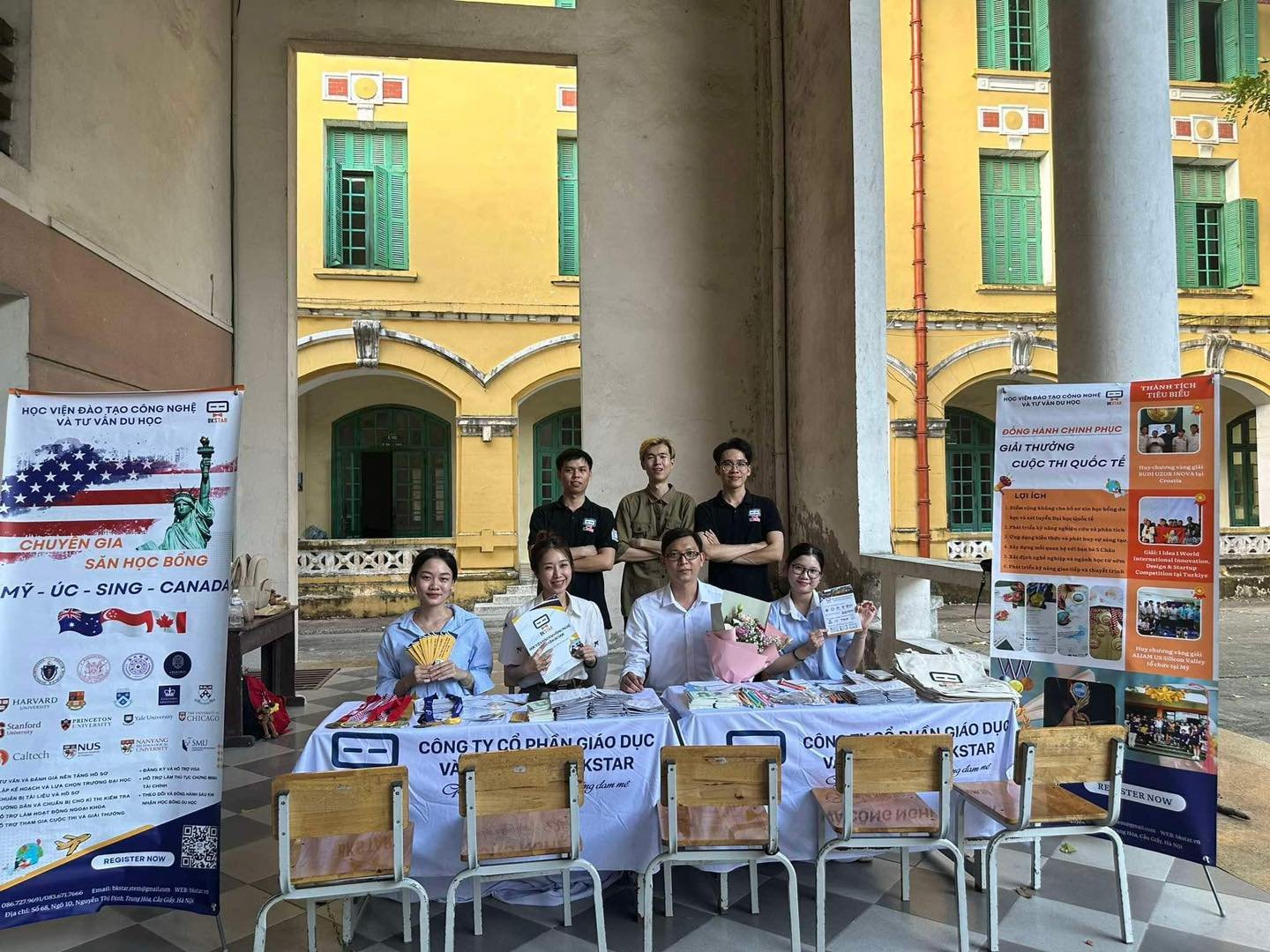 HƠN 20 SUẤT HỌC BỔNG & CƠ HỘI VÀNG CHO TƯƠNG LAI: BKSTAR đồng hành tại Ngày hội Tư vấn Tuyển sinh THPT Chu Văn An 2024