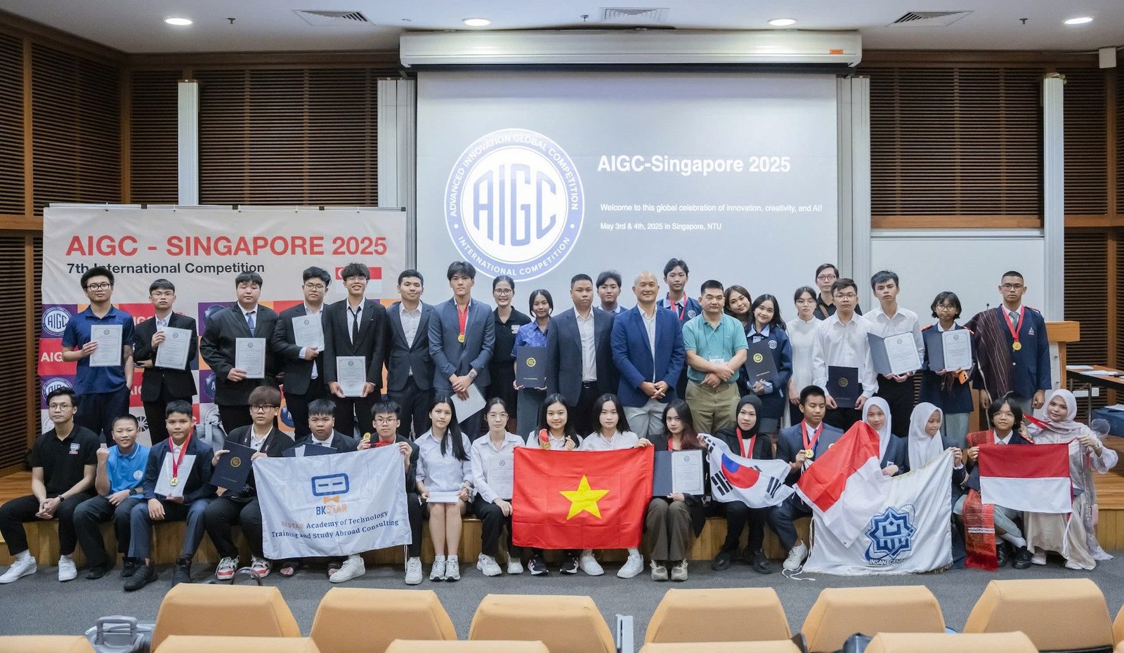 Học sinh Việt Nam giành giải cao nhất tại cuộc thi khoa học công nghệ AIGC 2025
